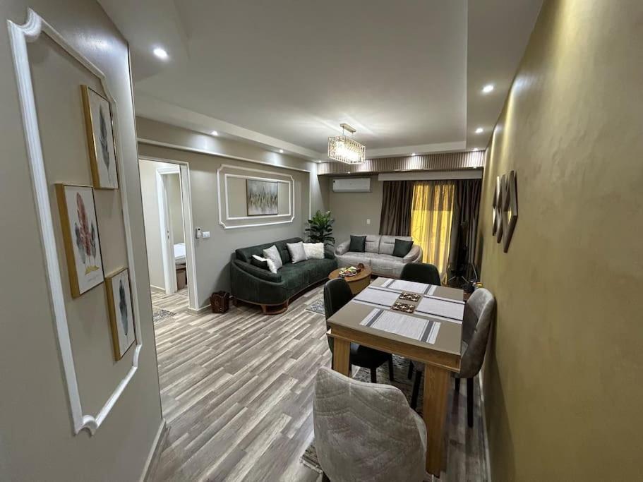Skyline Luxury Suites 5 Mins From Cairo Airport Exterior foto