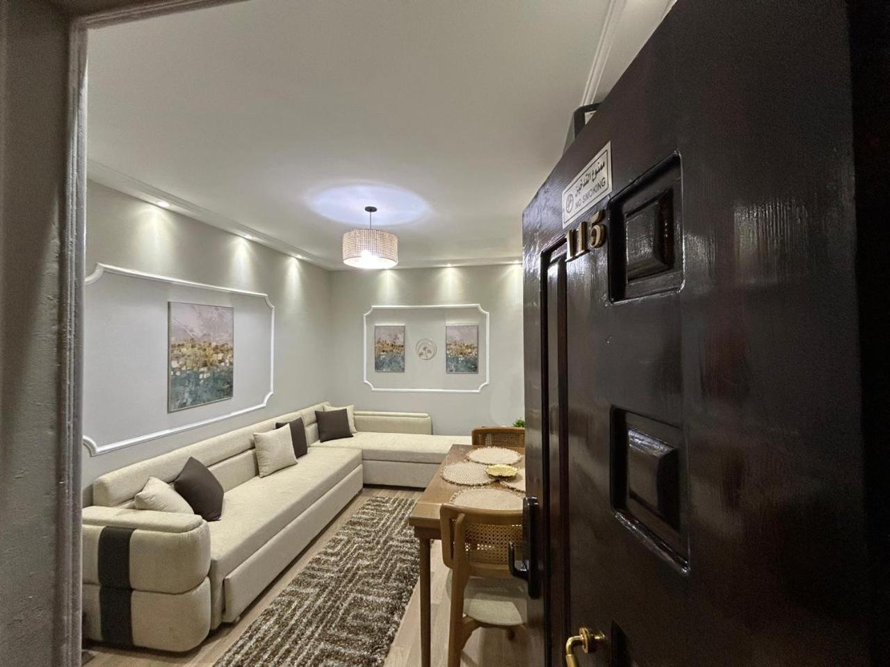 Skyline Luxury Suites 5 Mins From Cairo Airport Exterior foto