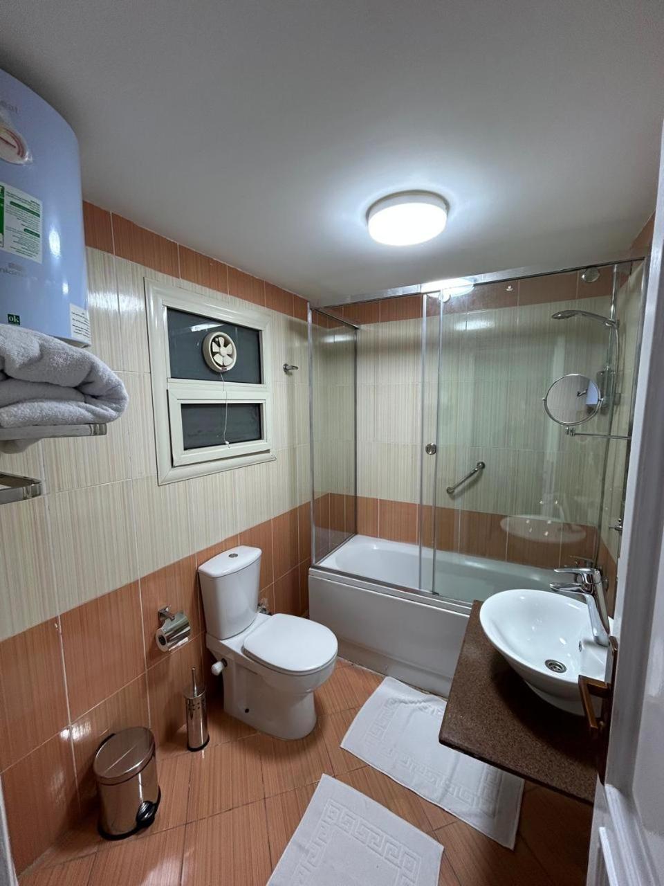 Skyline Luxury Suites 5 Mins From Cairo Airport Exterior foto